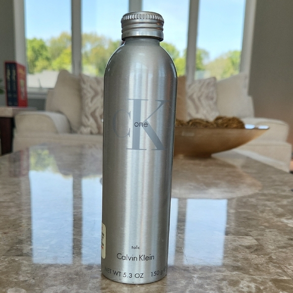 Calvin Klein One Talc, 5.3 oz, New - Picture 1 of 5